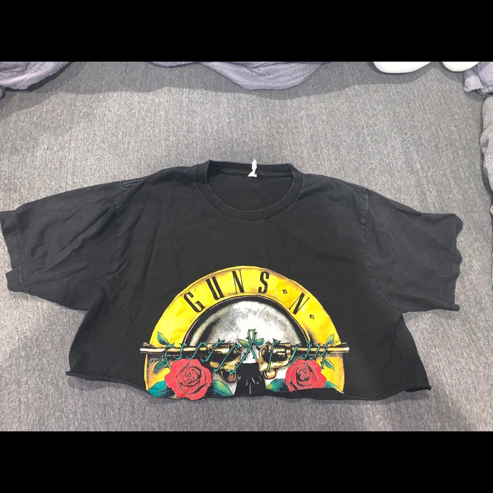 Cropped tee